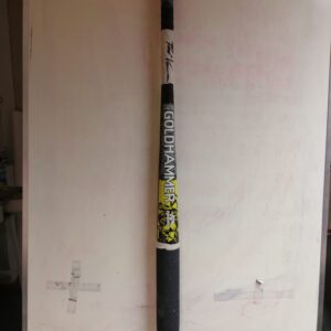 Pasi Varosen nimikirjoitettu pesäpallomaila – legendan kädenjäljellä siunattu