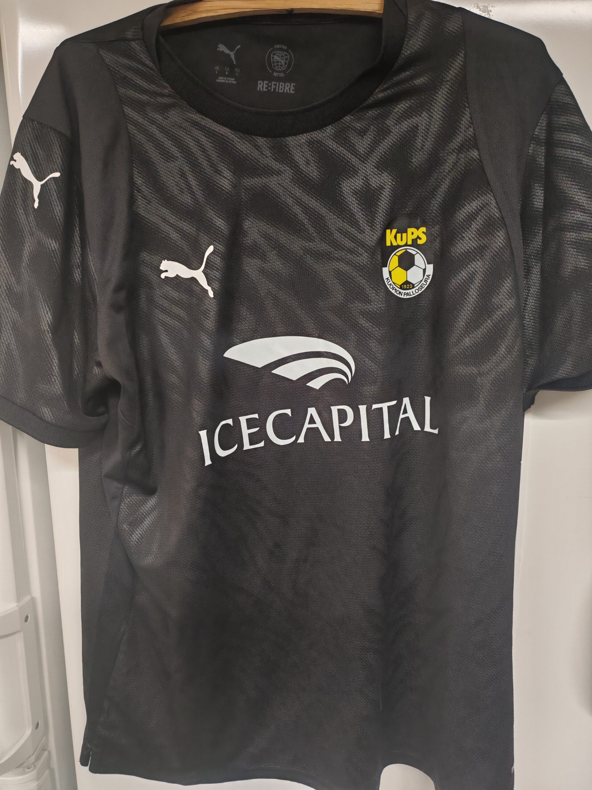 Patryk Parzyszekin KuPS-pelipaita - Image 2